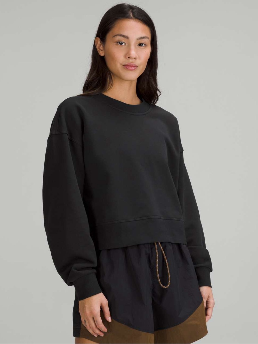 Lululemon Softstreme Perfectly Oversized Cropped Crew Gray Black Sz 8